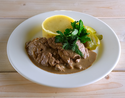 Mi: Gekochtes Rindfleisch mit Meerrettich